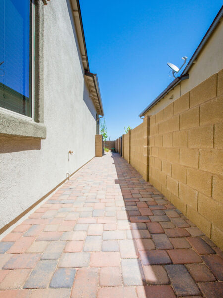 We can make the spaces between your home beautiful with Pavers.